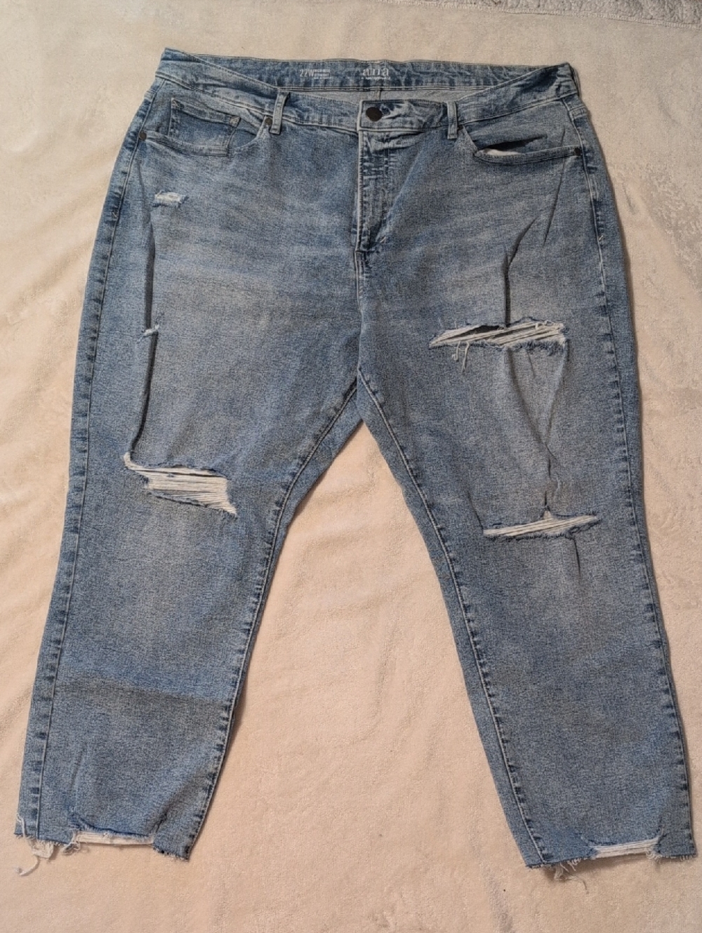 a.n.a Woman's Straight Leg High-rise Ripped Jeans Light Blue Size 22W
